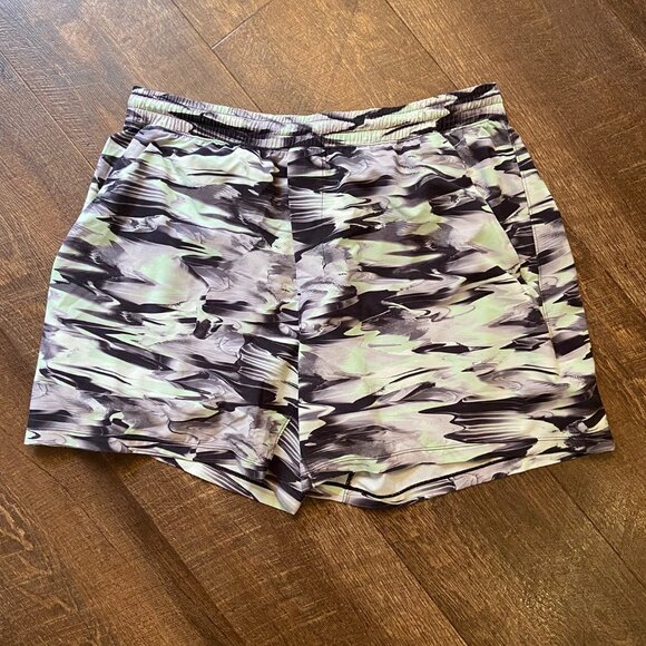 Lululemon Pace Breaker 7" Unlined Short - Large - Picture 2 of 7